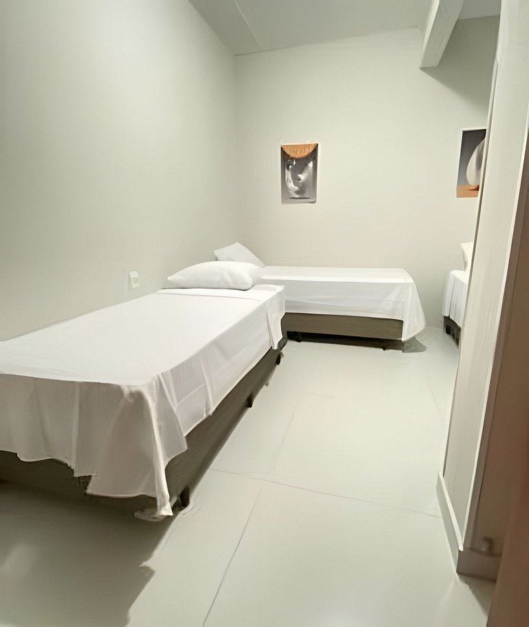 Suíte Tripla com Ar, Frigobar, Tv e Wi-Fi