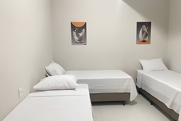 Suíte Tripla com Ar, Frigobar, Tv e Wi-Fi